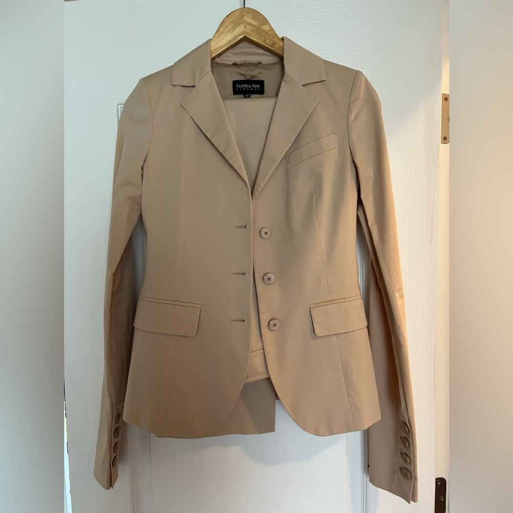 Suit for women